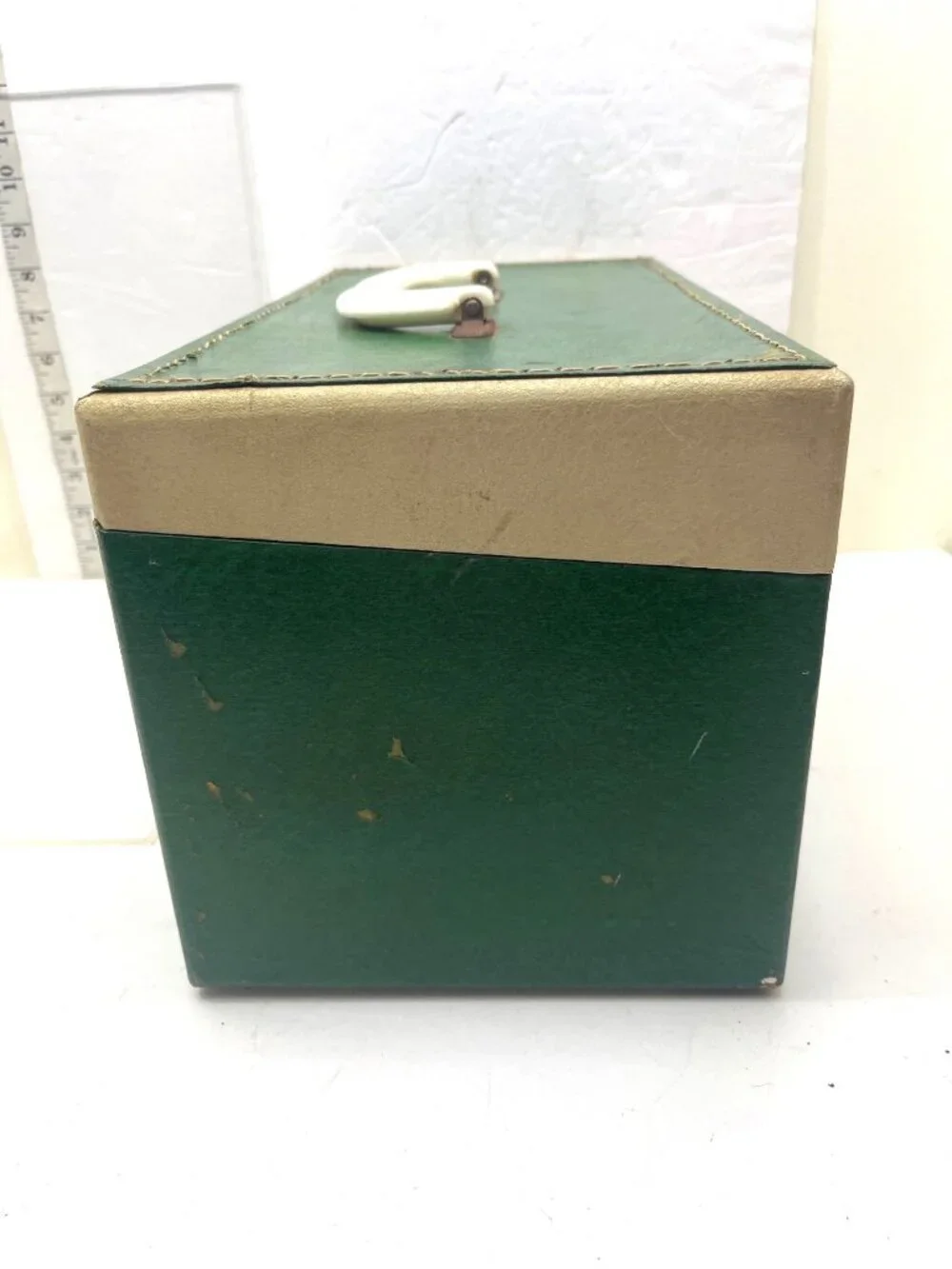 Vintage Green/Cream Storage Box W/Red Interior Handle & Locking Clasp 15